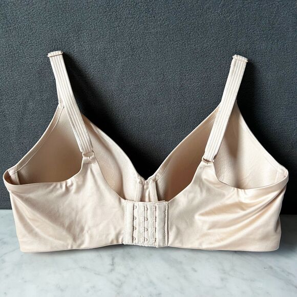 Bali One Smooth U Smoothing & Concealing Bra Size 38DD Underwire 3W11 - Picture 2 of 4